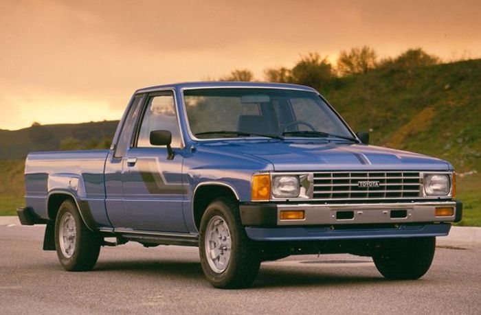 Toyota Hilux Generasi 4 (1983-1988)