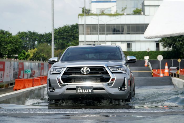 Toyota New Hilux hari ini (27/8) diluncurkan