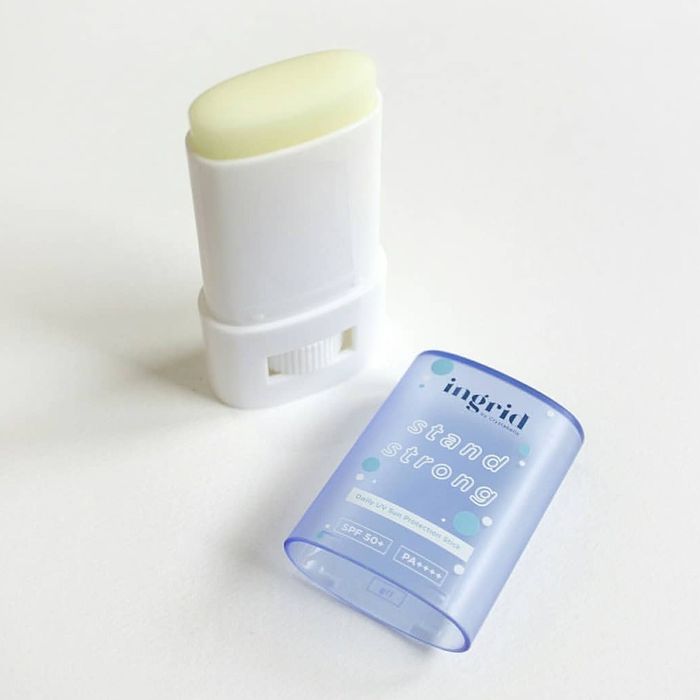 Rekomendasi Sunscreen Praktis Untuk Para Bikers: Ingrid Skin Stand Strong UV Stick