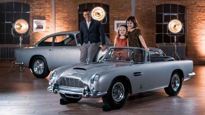 penampakan Aston Martin DB5 Junior