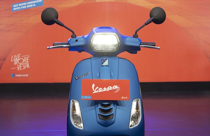 Lampu depan Vespa S 125 i-get 2020