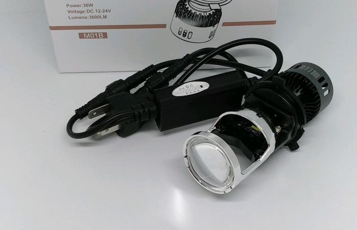 Ilustrasi lampu LED aftermarket dengan projector