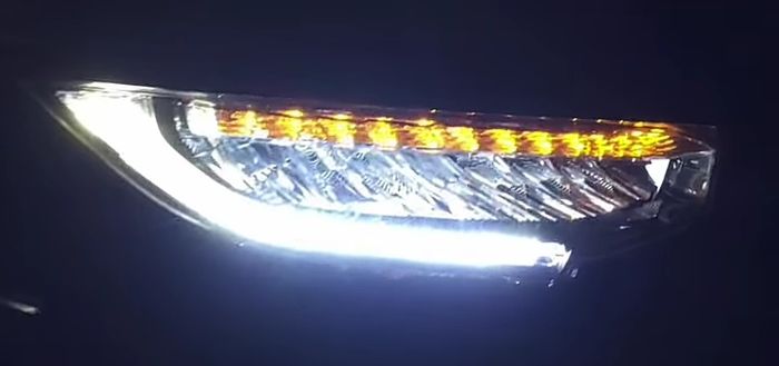 Lampu sein berjalan Honda Civic turbo hasil garapan bengkel SACS Asia Jaya Motor