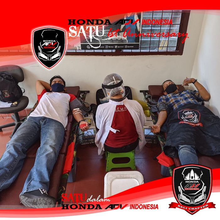 Member Honda ADV Indonesia (HAI) chapter Bali ikut aksi donor dalam dalam perayaan ulang tahun komunitasnya.