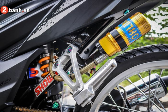 Shock belakang pakai Ohlins