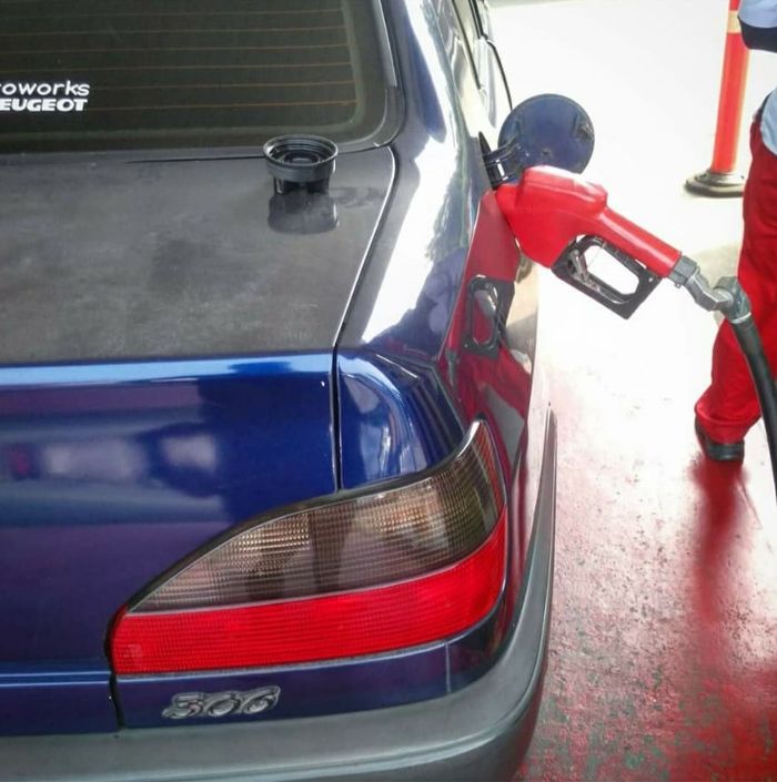 Bongkar mitos memoto di SPBU