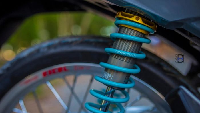 Nitron jadi pilihan shock untuk Honda Wave 125i ini