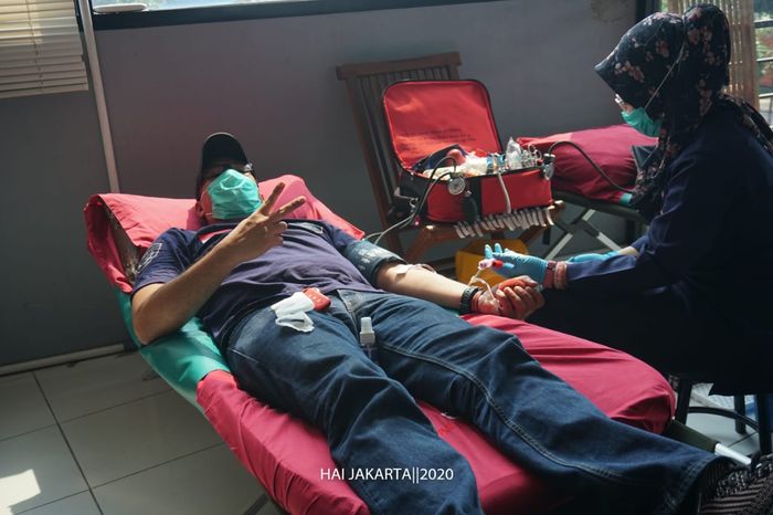HAI Jakarta melakukan donor darah saat 1st Anniversary