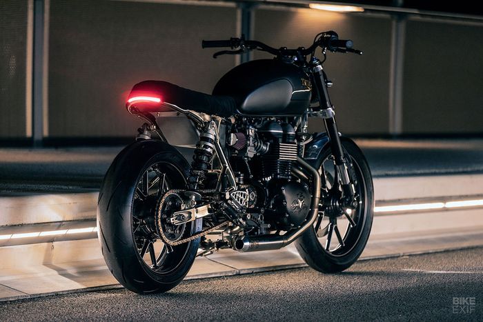 Subframe Triumph Thruxton ini mendapat sedikit modifikasi