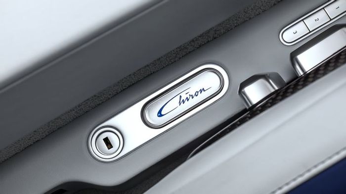 Lubang kunci khusus pada Bugatti Chiron untuk capai top speed