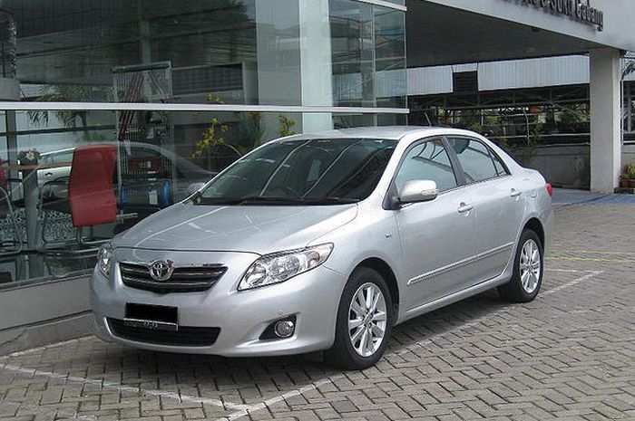 penampakan Toyota Corolla Altis generasi kedua