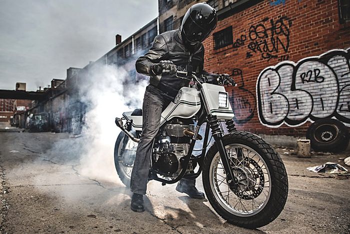 Royal Enfield Continental GT street tracker yang menawan