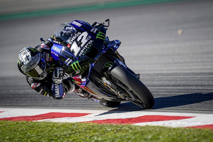 Maverick Vinales berdoa, semoga di Valencia bisa melakukannya dengan baik.