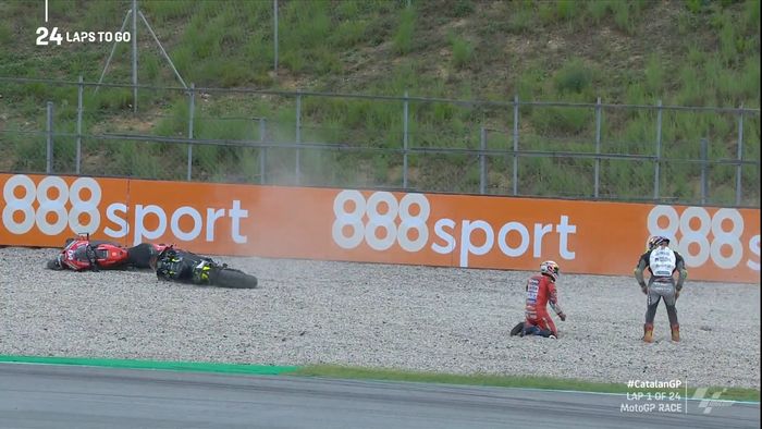 Andrea Dovizioso crash di lap pertama MotoGP Catalunya 2020