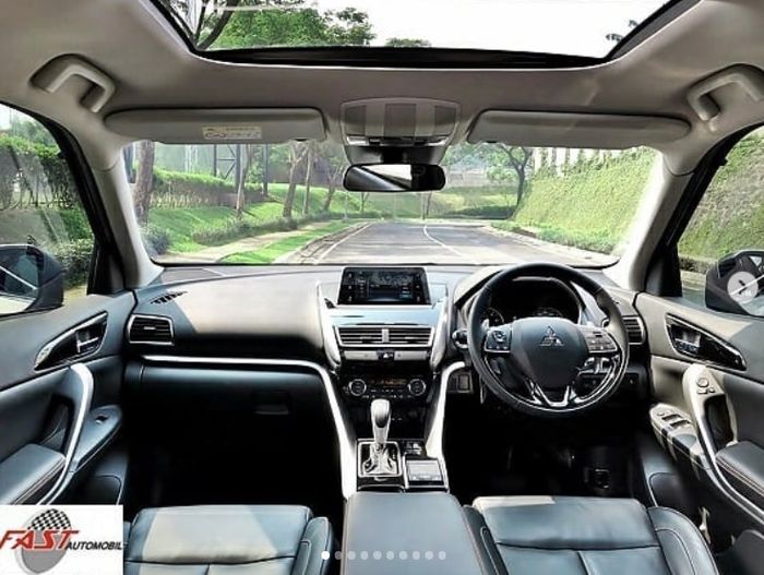 Interior Mitsubishi Eclipse Cross 2019