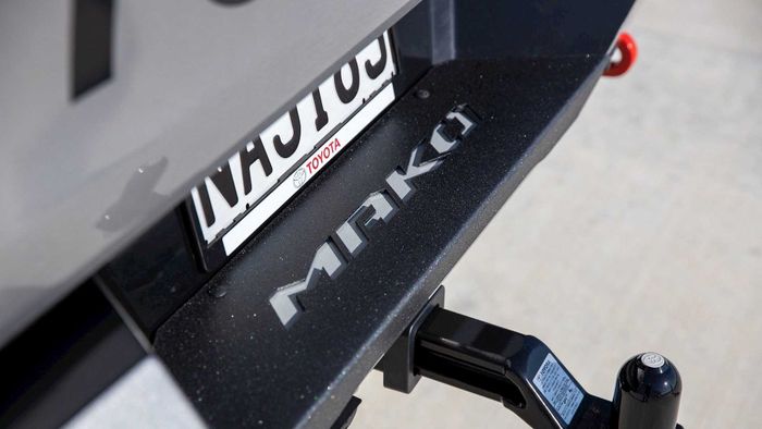 Pijakan kaki belakang 