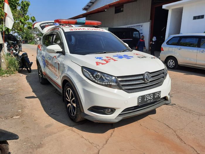 DFSK Glory 580 Disulap Menjadi Mobil Ambulans