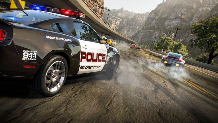 Para pemain bisa memilih mobil pabrikan Jepang yang ada di permainan Need for Speed Hot Pursuit.