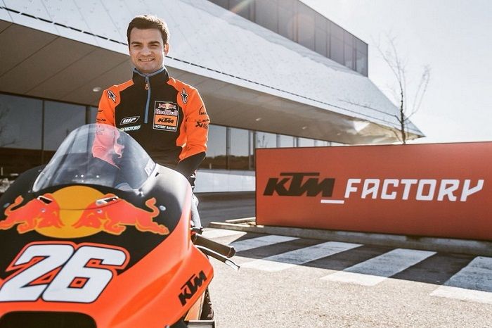 Dani Pedrosa sebagai test rider KTM
