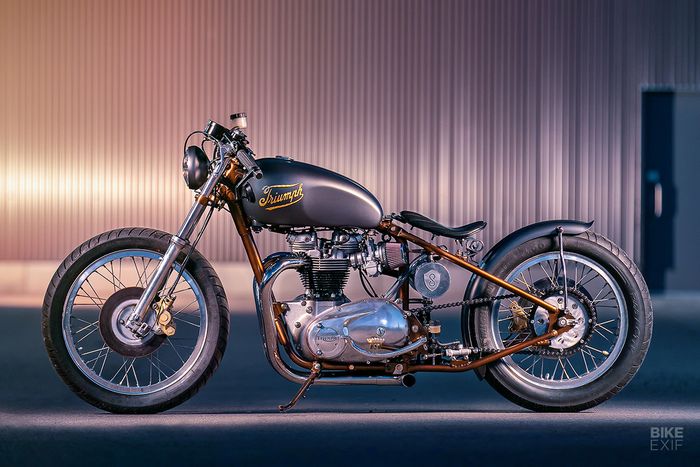 Triumph Bonneville bobber yang menawan