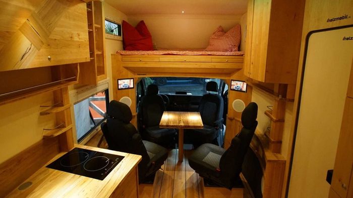 Ruang kabin Holzmobil, Jerman berbasis MAN GTE