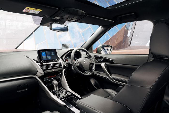 Interior New Eclipse Cross untuk pasar Australia