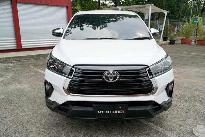 Toyota New Venturer