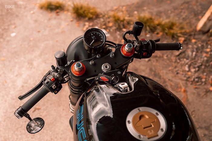 Tampilan kokpit Ducati Monster cafe racer ini