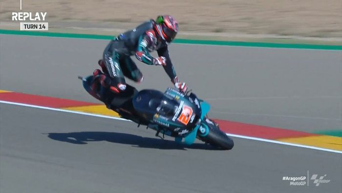 Ngeri! Fabio Quartararo mengalami  crash hebat di tikungan ke-14 saat tampil di sesi FP3 MotoGP Aragon 2020