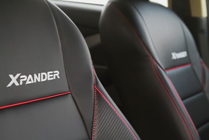 Jok baru pada Mitsubishi Xpander Black Edition