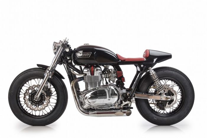 Cafe racer dari Triumph Thruxton 900 yang terinspirasi dari Mercedes-Benz 300SL
