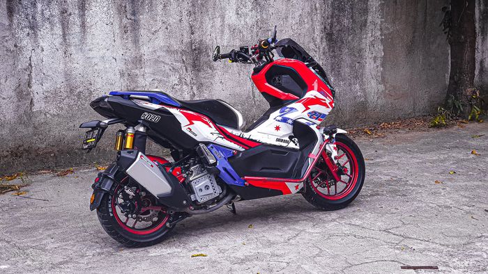Modifikasi Honda ADV 150 tampil nyentrik terinspirasi helm sang legenda MotoGP.