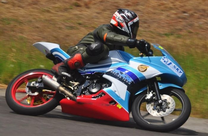 Bodi balap MM Custom