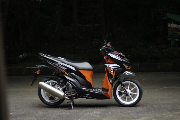 Modifikasi Honda Vario 150 baru asal Samarinda, mantap pilih konsep dari Vietnam. 