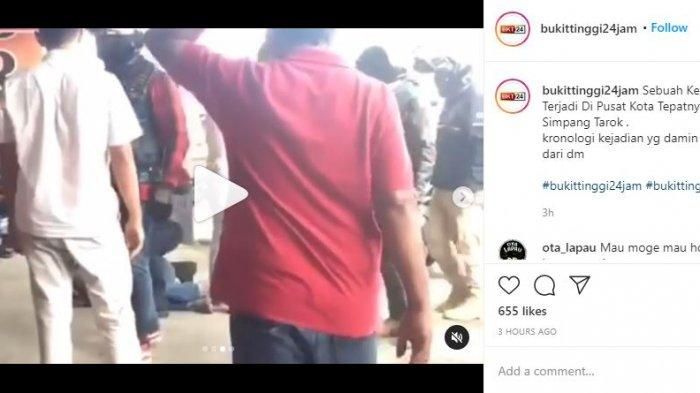 Tangkapan layar video viral seseorang dikeroyok rombongan pengendara moge di Bukittinggi. (Instagram/bukittinggi24jam) 
