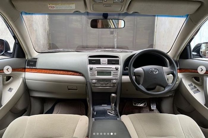 Interior Toyota Camry 2.4 G 2007