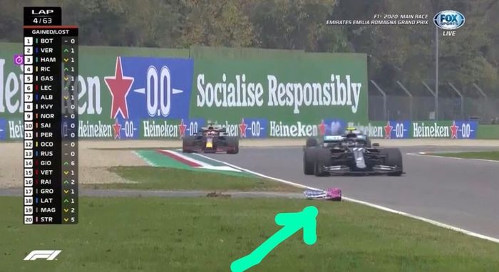 Lance Stroll mengalami kerusakan front wing karena senggolan dengan Esteban Ocon (Renault).