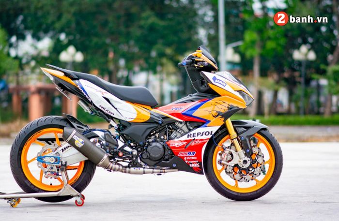 Honda Winner X 150 dengan kaki-kaki moge