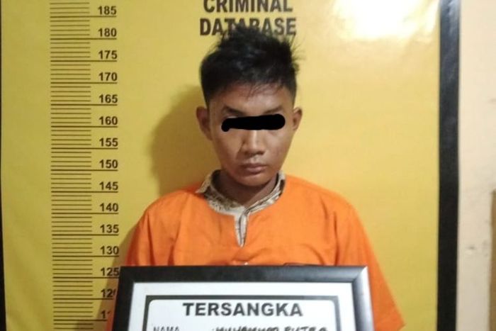 MPS alias Putra (26) tersangka pencurian Toyota Avanza milik ayahnya sendiri di Pekanbaru