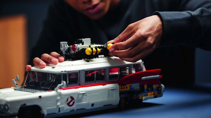 Lego Ecto-1