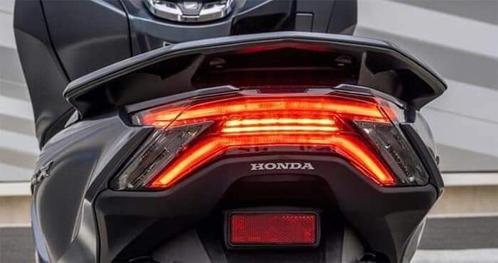 Lampu belakang Honda PCX 2021