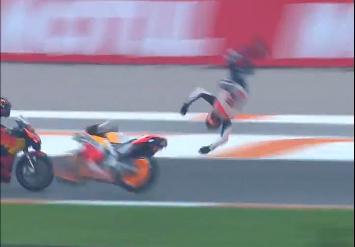 Kecelakaan parah di sesi kualifikasi Q1, pembalap tim Repsol Honda, Alex Marquez bakal absen di balapan MotoGP Valencia 2020?