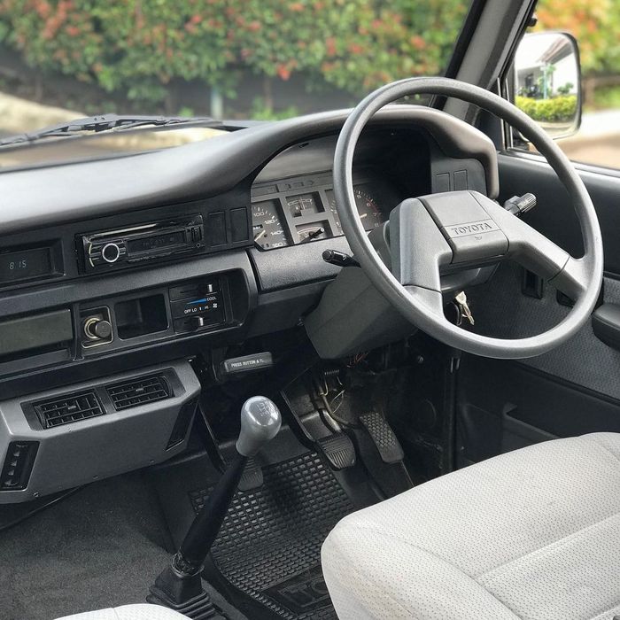 Interior Kijang Grand Extra 1.8 SGX 1995