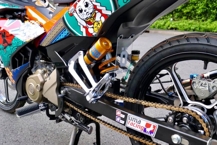 Shock belakang diganti dengan Ohlins