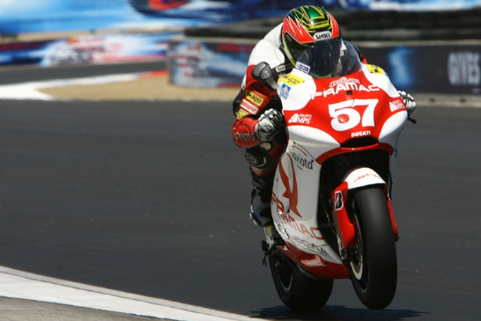 Chaz Davies membalap untuk Pramac Ducati di MotoGP 2007