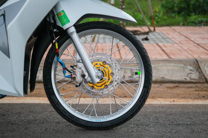 Pelek ganti jari-jari, pengereman makin berani