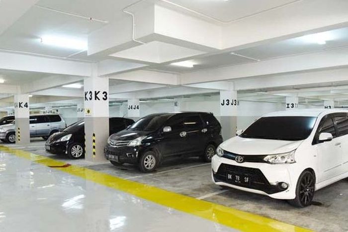 Ilustrasi parkir mobil basement  