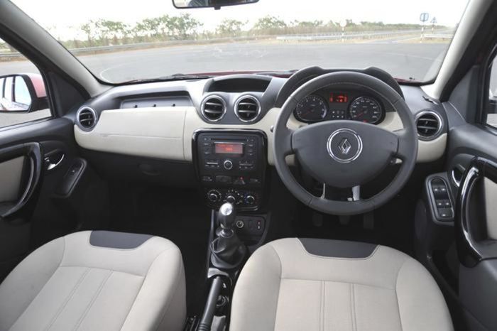 Illustrasi interior Renault Duster.