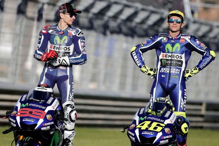 Valentino Rossi dan Jorge Lorenzo saat satu tim di Yamaha seringkali cekcok adu mulut