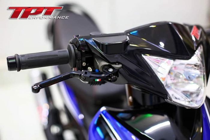 Area kokpitnya mendapat beberapa upgrade signifikan